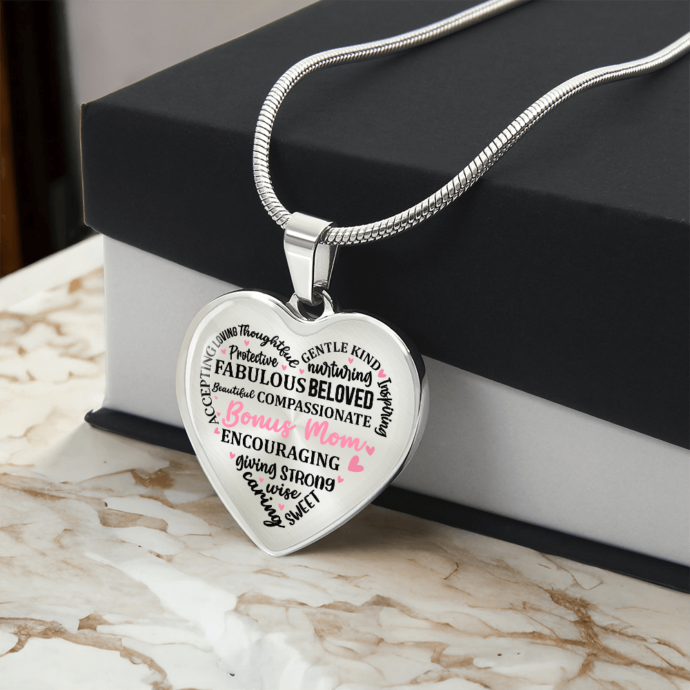 Personalized Heart Pendant Bracelet-Bonus Mom!